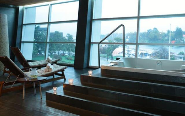 Hotel Dreams Valdivia