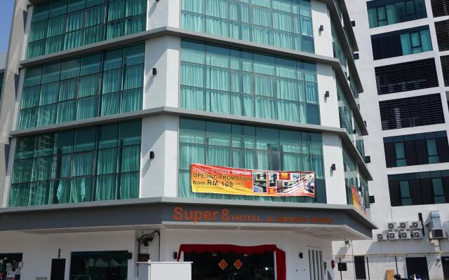 Super 8 Hotel @ Bayan Baru