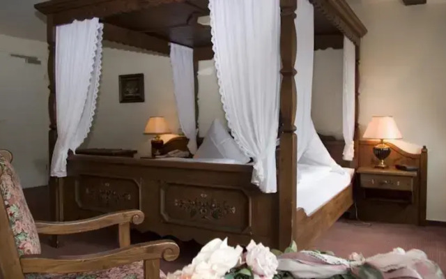 Hotel-Restaurant Dombäcker