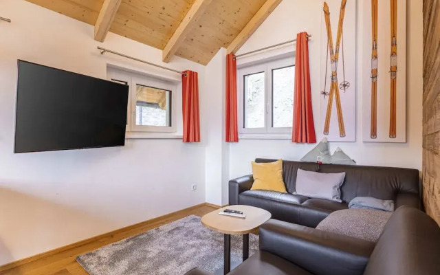 Inviting Chalet on the Ski-slope