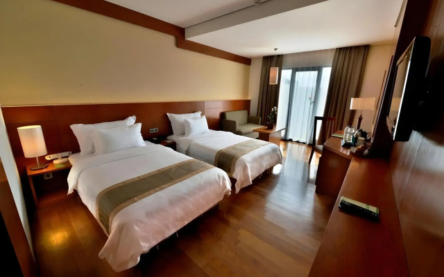 Oak Tree Emerald Hotel & Conventions Semarang