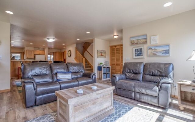 Seas The Day Pacific City