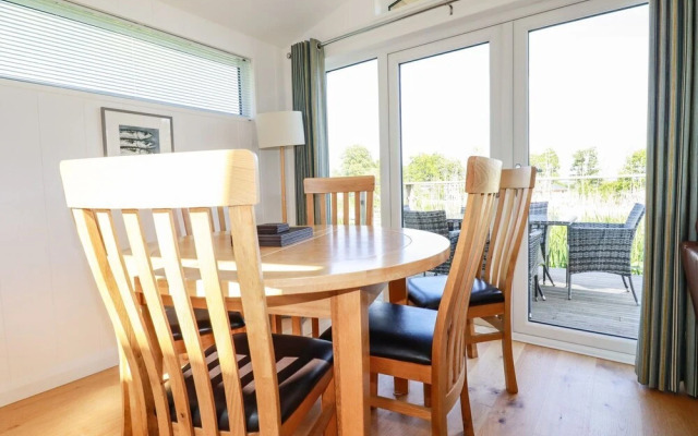 5 Meadow Retreat