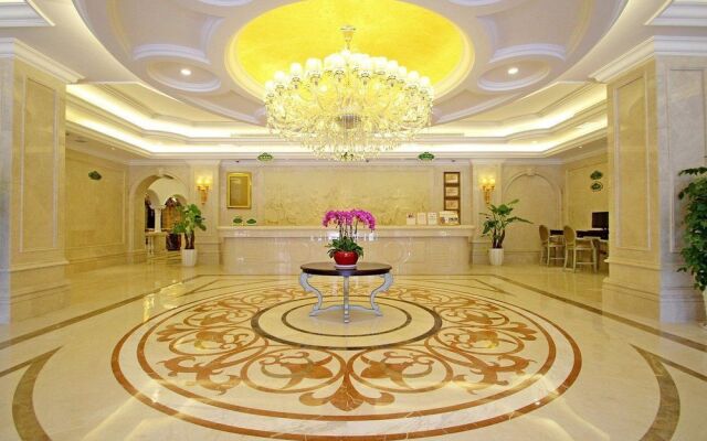 Shanghai Waigaoqiao Free Trade Zone Vienna Hotel