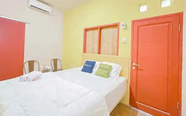 Urbanview Hotel Sany Cirebon