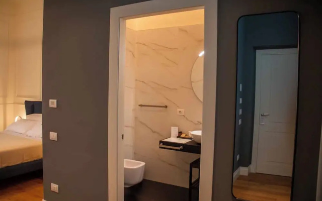 MARI Luxury Rooms and Suites