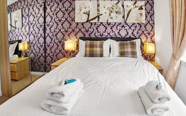 Thistle Apartments - King's Apartment