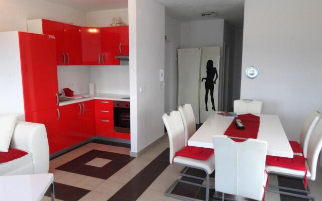 Apartman Crikvenica 30244 - Visnja silver