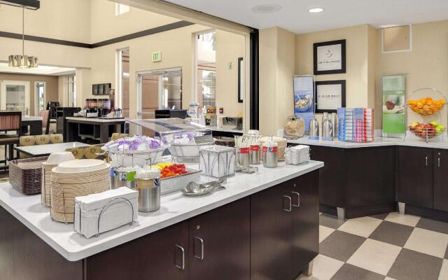 Hampton Inn & Suites Seattle-North/Lynnwood