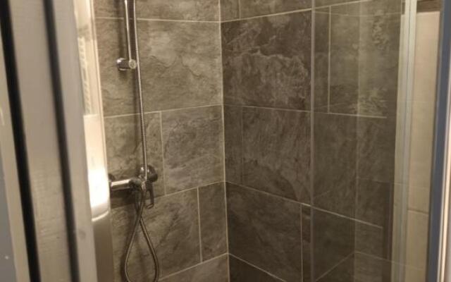 Studio Centre ville Castellane