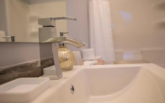 Downtown Whitehorse Deluxe 2 Bedroom Condo