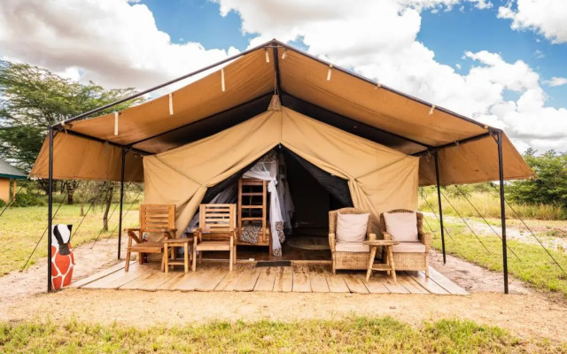 Zebra-Kemang'ore Bush Tented Lodge