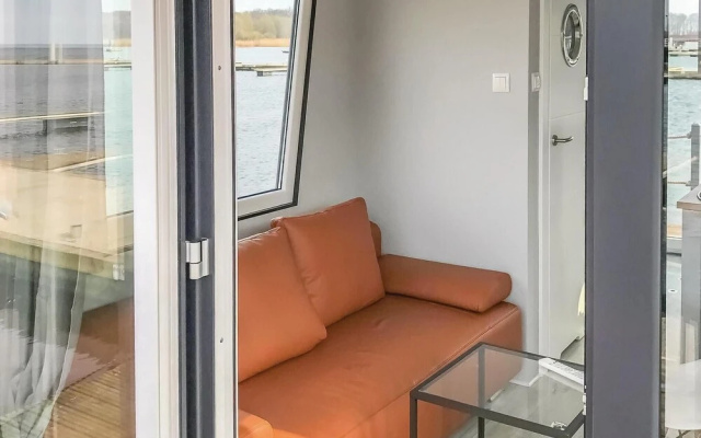Awesome Ship/boat in Demmin With 1 Bedrooms