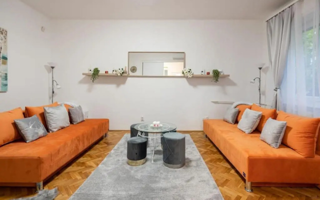 Mirage Monte Apartment