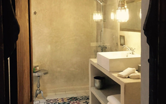 Riad 144