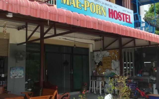 Mae-Porn Hostel