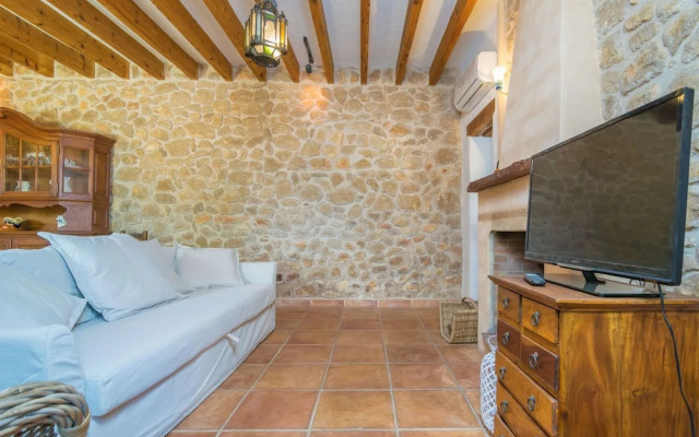 Son Paparra in Inca With 2 Bedrooms and 2 Bathrooms