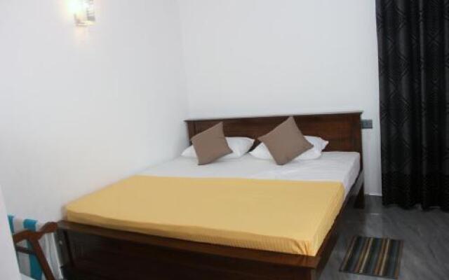 Sandaru Holiday Inn
