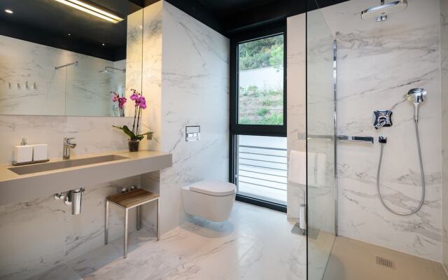 Ultraluxury Villa Elyzeum