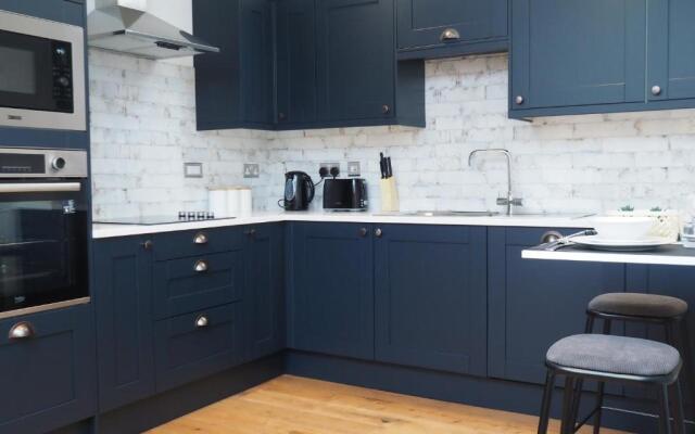 Hounds Gate Luxury Apartments by 1508 Stays