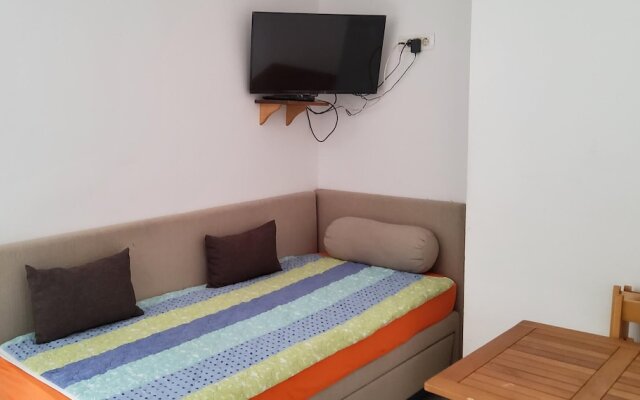 Appealing 3 Sleeper Apartment in Central Split