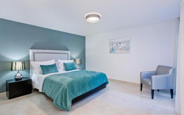 Exclusive Ultra-Stylish Villa, close to Vilamoura