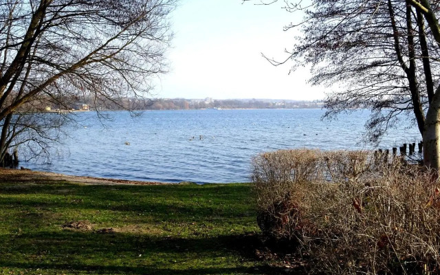 Neubrandenburg-Wasser,Natur,Zentrum,Ladestation für E-Autos