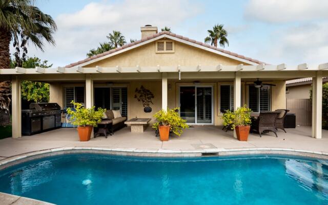 Indian Palms Oasis - Just a Walk to Festivals!