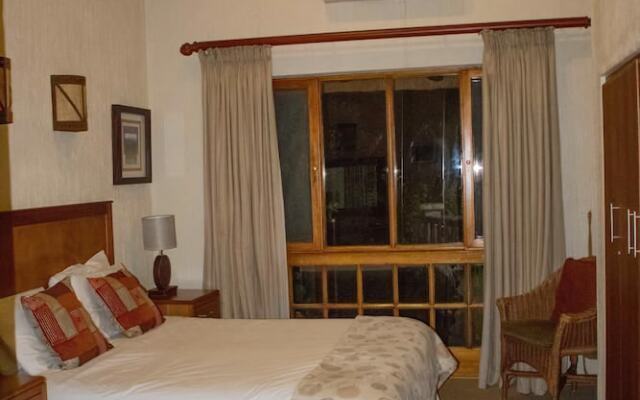 Legend Safaris - Kruger Park Lodge