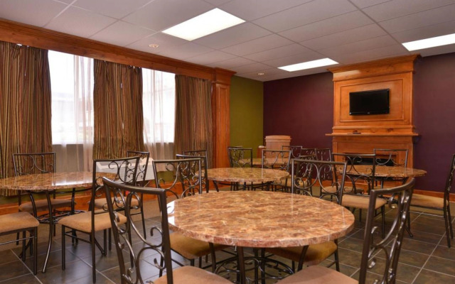 Americas Best Value Inn & Suites Kansas City