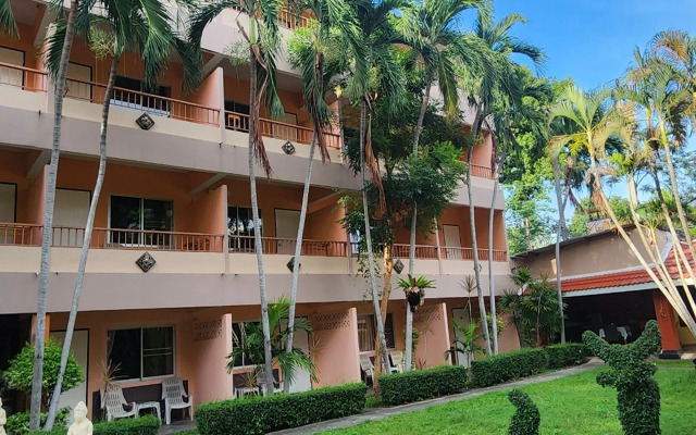 Safari Riviera Resort