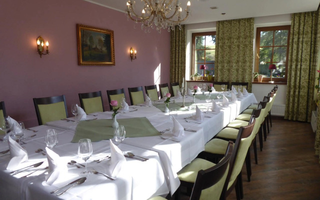 Hotel & Restaurant Kleinolbersdorf