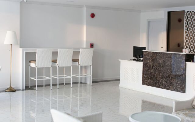 B2 Hua Hin Premier Hotel