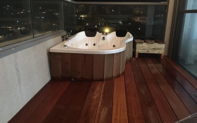 Luxury Apartment in Tel Aviv