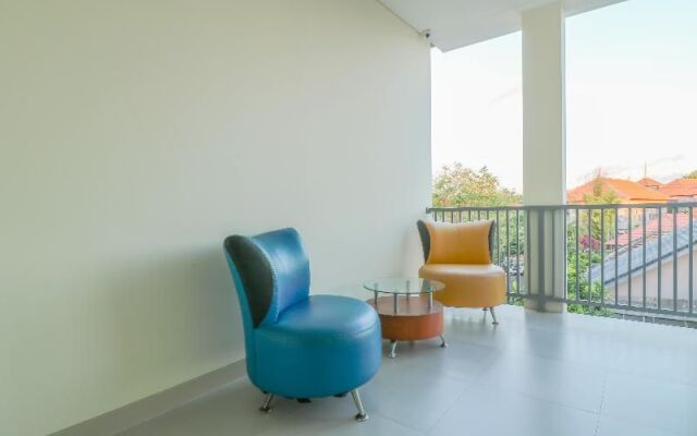 OYO 1200 Kencana Residence