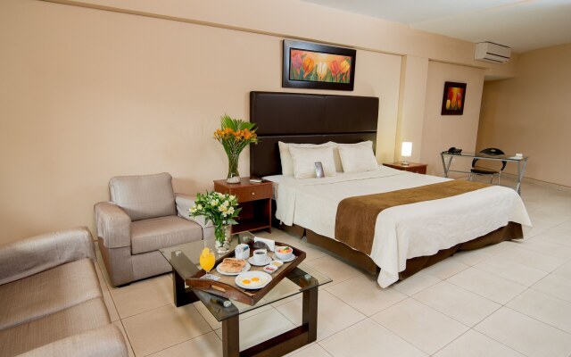 El Angolo Hotel Piura