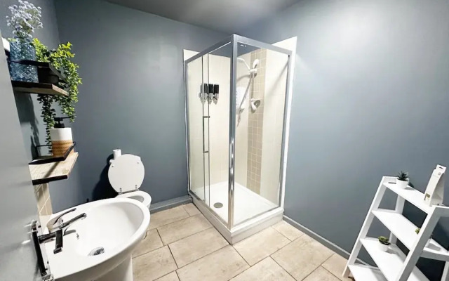 Oak Suite - 2 Bed - Sleeps 4 - Central Blackpool