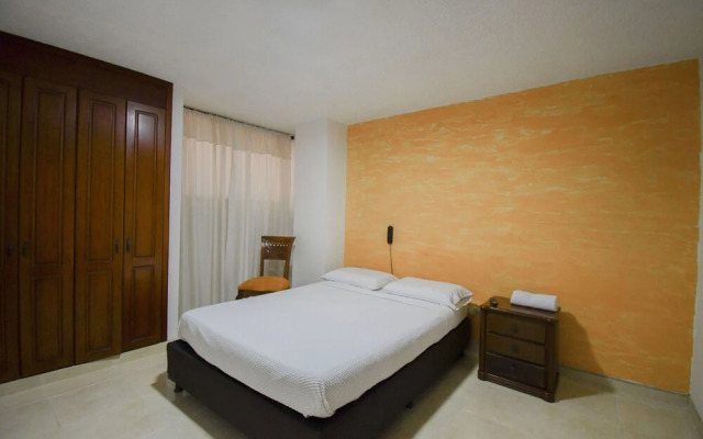 Hotel Toledo Plaza