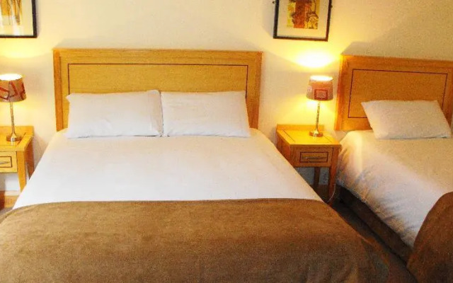 Ma Dwyers Guesthouse