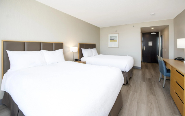 Coast Chilliwack Hotel by APA