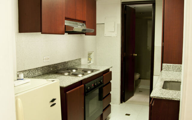Aparta Suites Torre Poblado