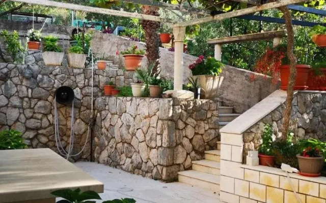 Villa Mir
