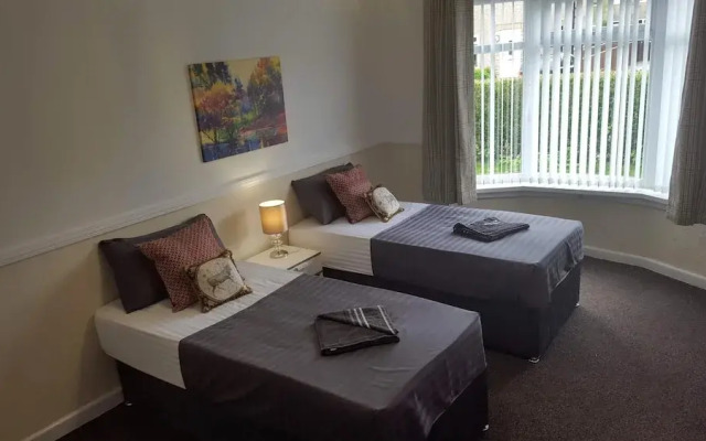 Dragon - Muirdrum House 3 Bedroom Home