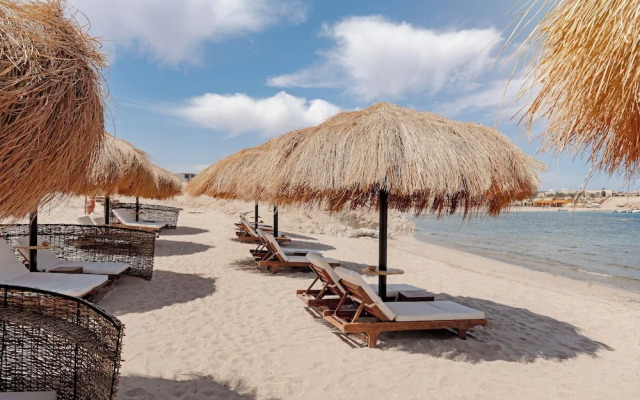 Sentido Naga Bay