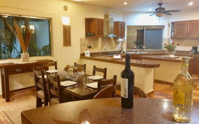 Casa Alexandra 4BR -10min 5ta y Playas! SLEEPS 11