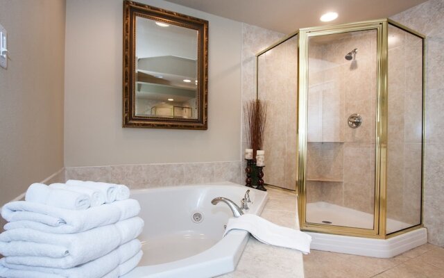 Crb0411 3 Bedroom Condo