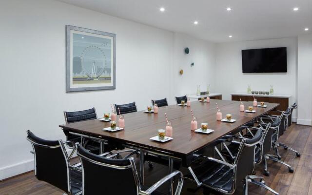 Marriott Cheshunt Hotel