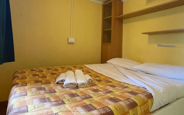 Snug Mobile Home in Toscana With Garden