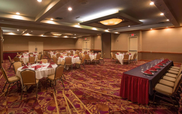 Red Lion Hotel & Conference Center - Seattle/Renton