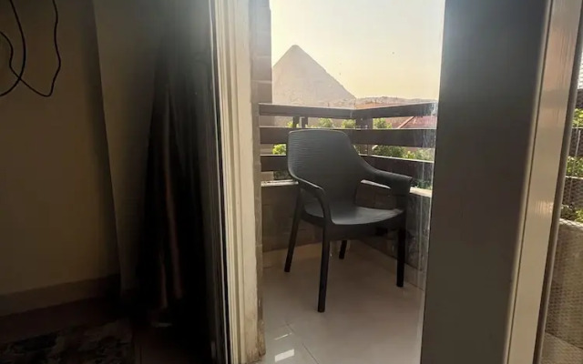 solima pyramids inn
